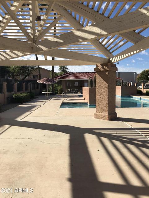2826 E Tracy Ln #1, Phoenix, AZ 85032 photo 3