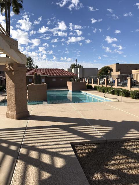 2826 E Tracy Ln #1, Phoenix, AZ 85032 photo 2