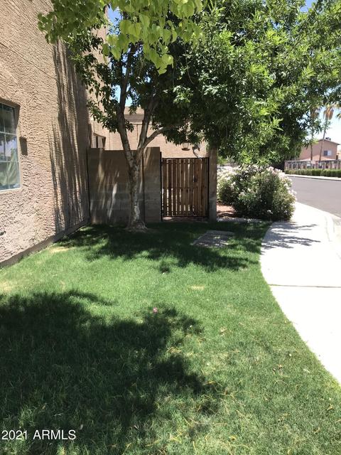 2826 E Tracy Ln #1, Phoenix, AZ 85032 photo 8