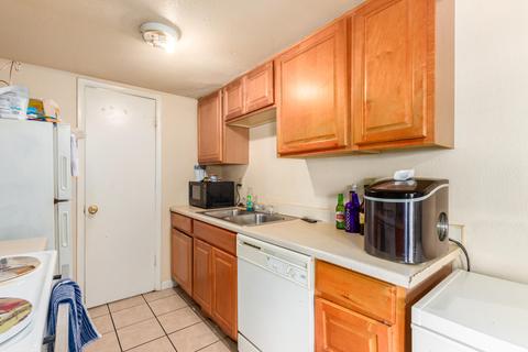 6836 W Devonshire Ave, Phoenix, AZ 85033 photo 10