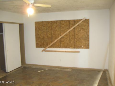 8035 W Mackenzie Dr, Phoenix, AZ 85033 photo 17