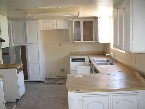 8035 W Mackenzie Dr, Phoenix, AZ 85033 photo 6