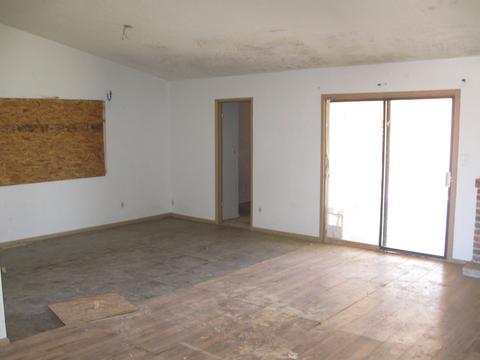 8035 W Mackenzie Dr, Phoenix, AZ 85033 photo 5
