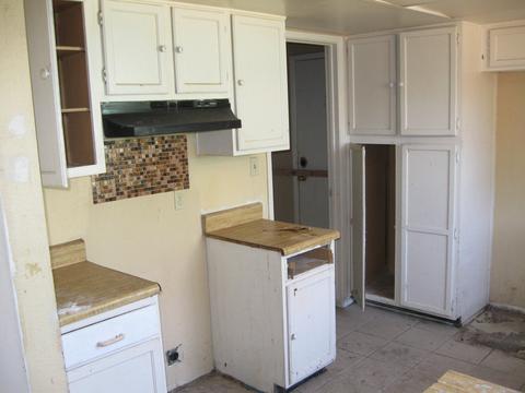 8035 W Mackenzie Dr, Phoenix, AZ 85033 photo 7