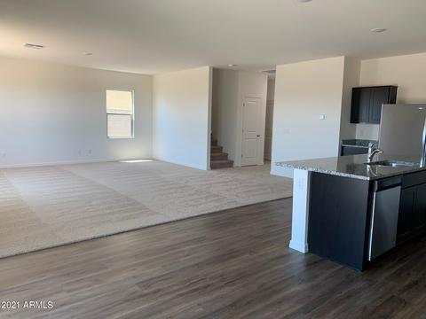 5937 E Helios Dr, Florence, AZ 85132 photo 4