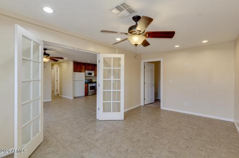 1016 E Desert Ln, Phoenix, AZ 85042 photo 13