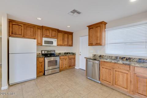 1016 E Desert Ln, Phoenix, AZ 85042 photo 7