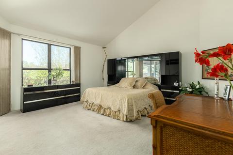 4034 E Paradise Dr, Phoenix, AZ 85028 photo 13