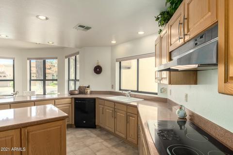 4034 E Paradise Dr, Phoenix, AZ 85028 photo 8