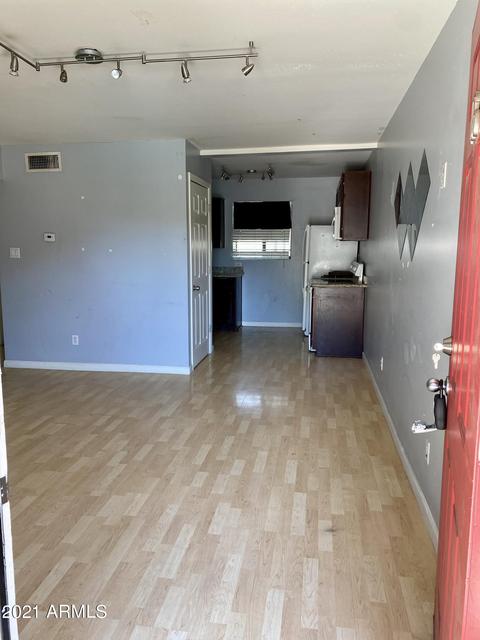 310 W Earll Dr #106, Phoenix, AZ 85013 photo 4