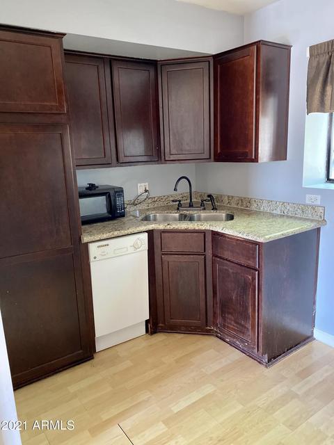310 W Earll Dr #106, Phoenix, AZ 85013 photo 8