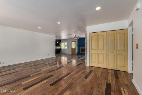 318 E Acapulco Ln, Phoenix, AZ 85022 photo 4