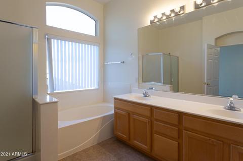 1858 S Saddle St W, Gilbert, AZ 85233 photo 17