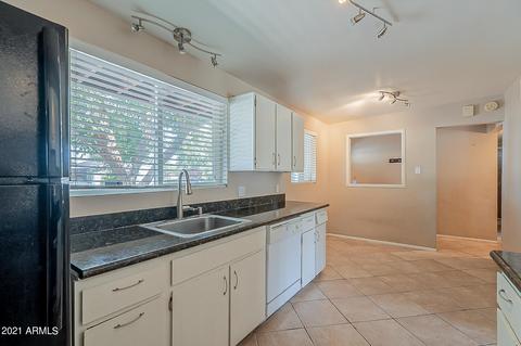 3843 N 49th Pl, Phoenix, AZ 85018 photo 17