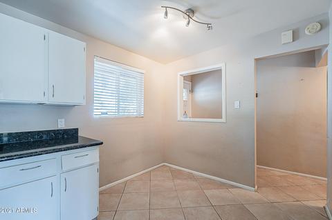 3843 N 49th Pl, Phoenix, AZ 85018 photo 13