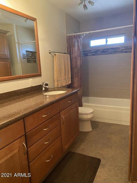 2802 E Turquoise Dr, Phoenix, AZ 85028 photo 9
