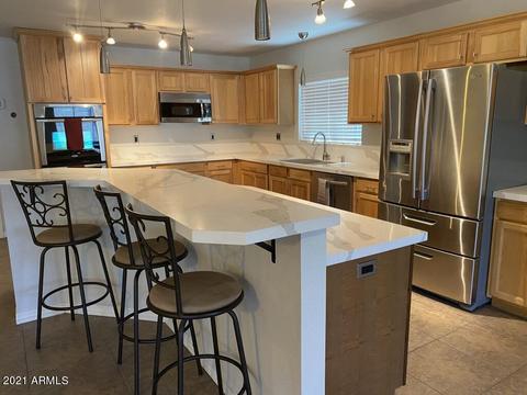 2802 E Turquoise Dr, Phoenix, AZ 85028 photo 4