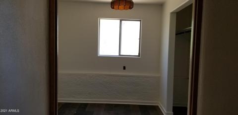 1566 E Cheery Lynn Rd, Phoenix, AZ 85014 photo 2