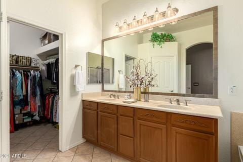 2804 E Michelle Way, Gilbert, AZ 85234 photo 17