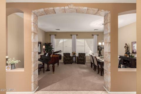 2804 E Michelle Way, Gilbert, AZ 85234 photo 2