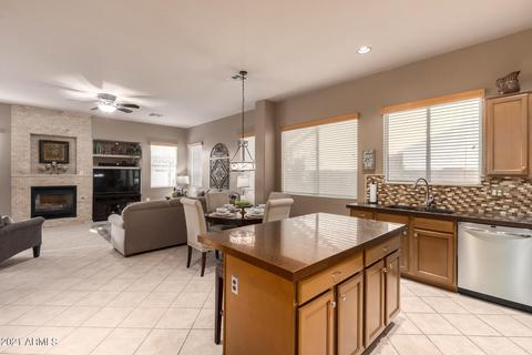 2804 E Michelle Way, Gilbert, AZ 85234 photo 11