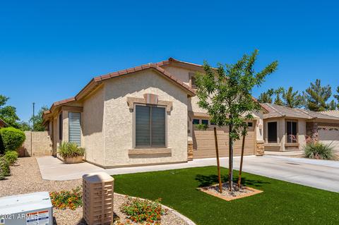 956 S Roca St, Gilbert, AZ 85296 photo 2