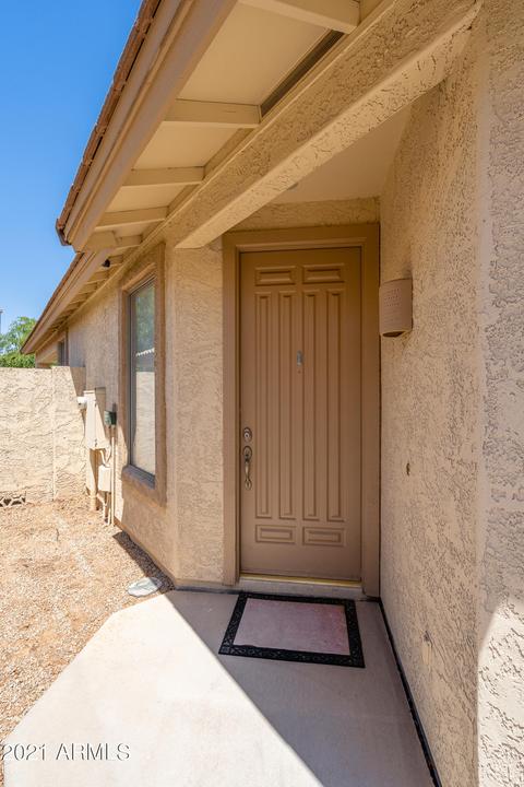 956 S Roca St, Gilbert, AZ 85296 photo 4