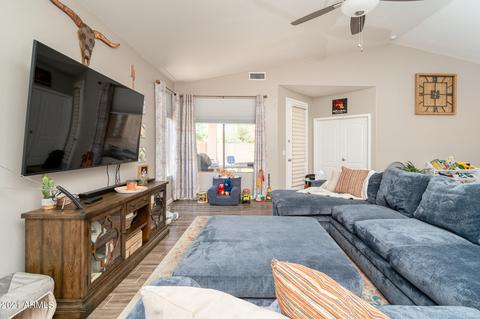 956 S Roca St, Gilbert, AZ 85296 photo 6