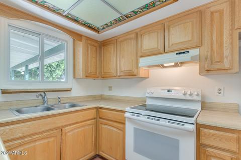 1921 E Concorda Dr, Tempe, AZ 85282 photo 3