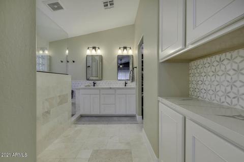 1870 E Smoke Tree Rd, Gilbert, AZ 85296 photo 18