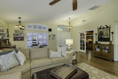 1870 E Smoke Tree Rd, Gilbert, AZ 85296 photo 2