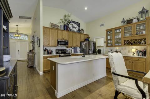 1870 E Smoke Tree Rd, Gilbert, AZ 85296 photo 6