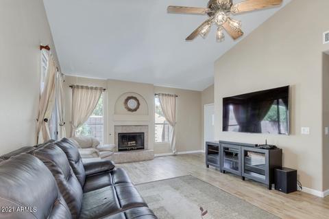552 E Kyle Ct, Gilbert, AZ 85296 photo 5