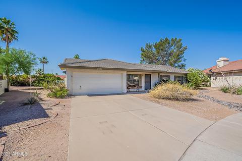 4037 E Salinas Ct, Phoenix, AZ 85044 photo 1