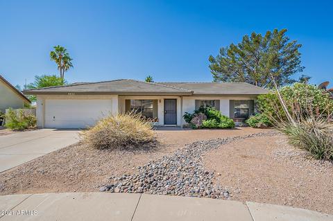 4037 E Salinas Ct, Phoenix, AZ 85044 photo 3
