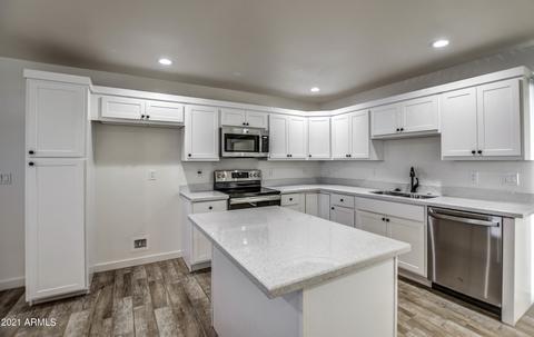 3113 N 35th Dr, Phoenix, AZ 85019 photo 10