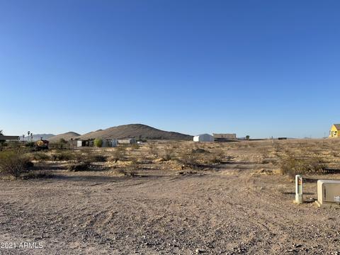 nnnn W Steinway Drive #-, Arlington, AZ 85322