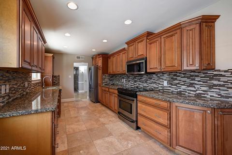 807 E Desert Park Ln, Phoenix, AZ 85020 photo 13
