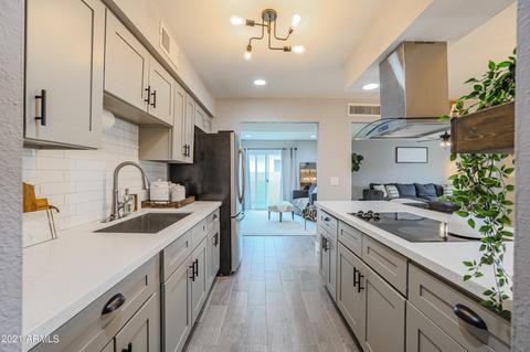 2228 E Paradise Dr, Phoenix, AZ 85028 photo 15