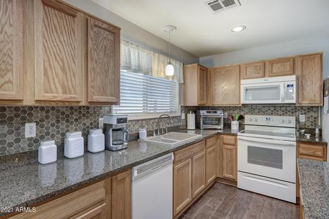 1084 S Olympic Dr, Gilbert, AZ 85296 photo 12