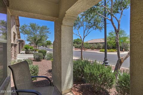 1084 S Olympic Dr, Gilbert, AZ 85296 photo 4