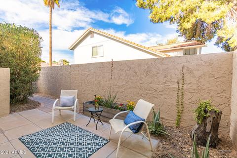 942 Eveningstar Ln, Tempe, AZ 85283 photo 4