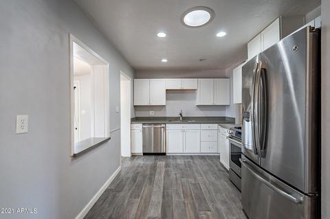 2511 E Highland Ave, Phoenix, AZ 85016 photo 7