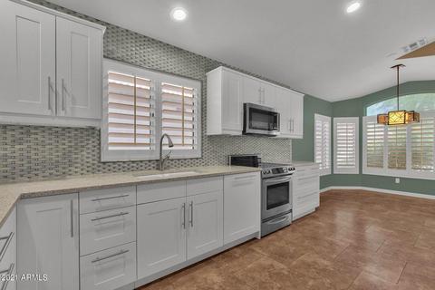 2233 E Menadota Dr, Phoenix, AZ 85024 photo 4
