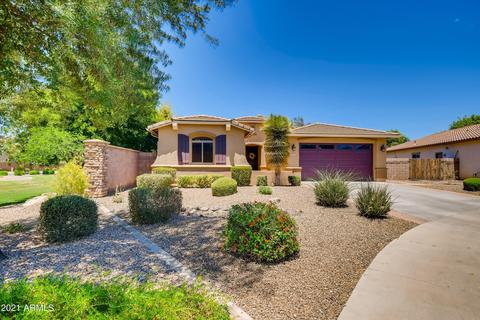 2664 E Lodgepole Dr, Gilbert, AZ 85298 photo 1