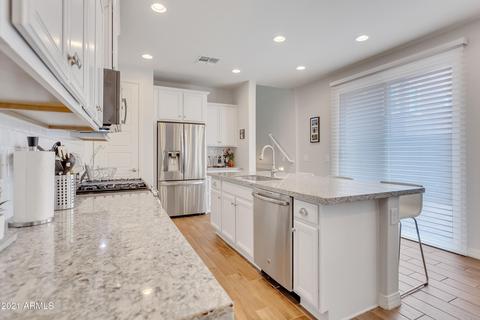 4709 E Patrick Ln, Phoenix, AZ 85050 photo 13