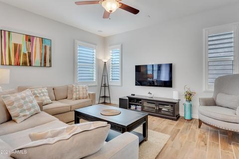 4709 E Patrick Ln, Phoenix, AZ 85050 photo 4