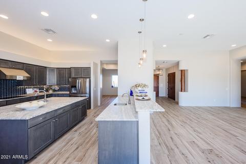 1345 S Cattlemans Loop, Benson, AZ 85602 photo 11