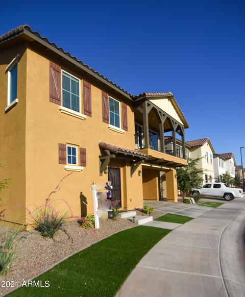 2207 S Jacana Ct, Gilbert, AZ 85295 photo 3