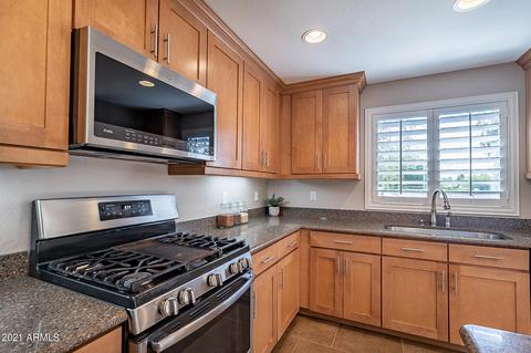 815 E Rose Ln #118, Phoenix, AZ 85014 photo 10
